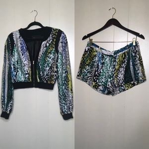 🛍 2/$30BCBG JACKET & shorts